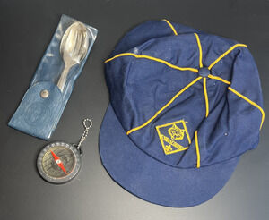 RM1019 Vintage Cub Scout Lot Hat, Utensil and Compass